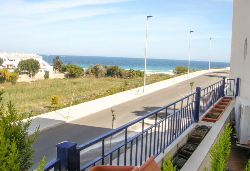 2 Zimmer Strandapartment zu verkaufen in Pilar de la Horadada mit Pool - 270.000 € (Ref: 9506611)