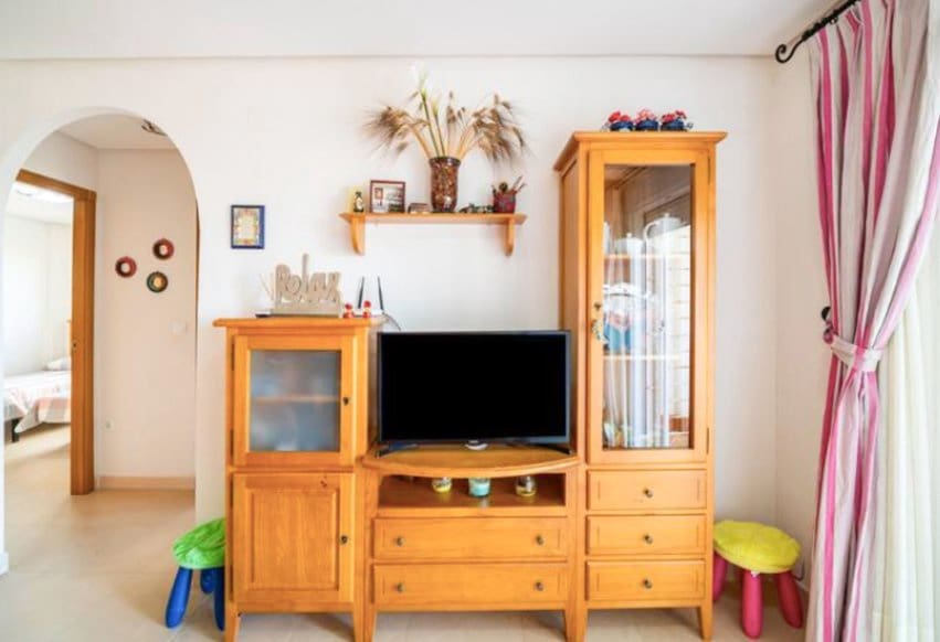 2 Zimmer Strandapartment zu verkaufen in Pilar de la Horadada mit Pool - 270.000 € (Ref: 9506611)