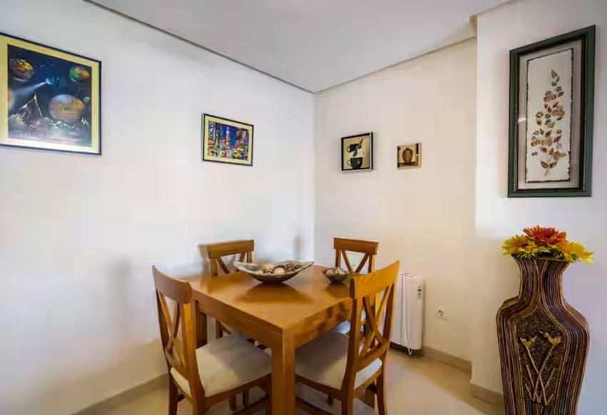 2 Zimmer Strandapartment zu verkaufen in Pilar de la Horadada mit Pool - 270.000 € (Ref: 9506611)