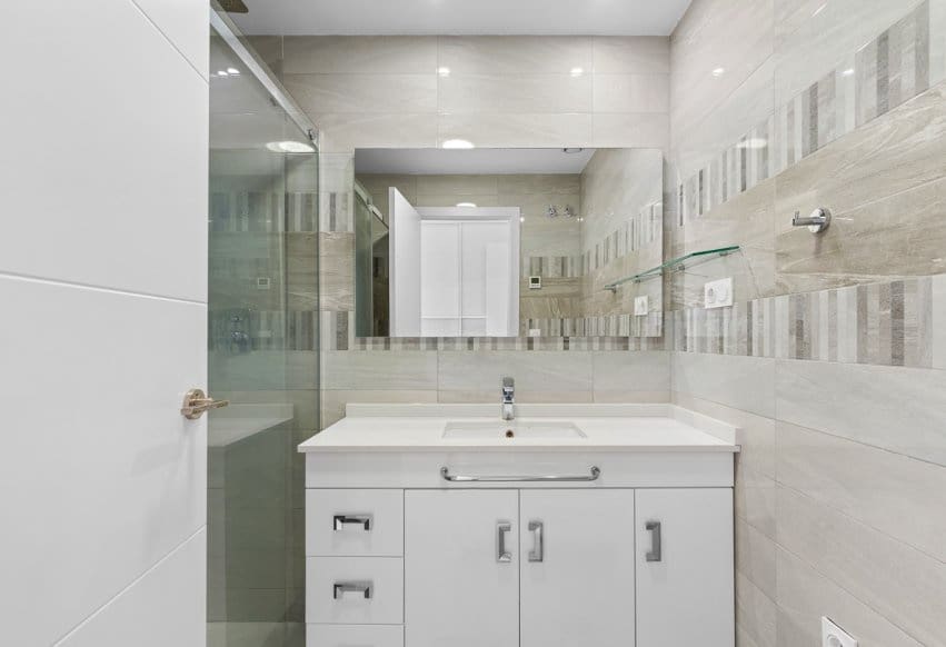 2 Zimmer Strandapartment zu verkaufen in Orihuela Costa mit Pool - 420.000 € (Ref: 9528592)