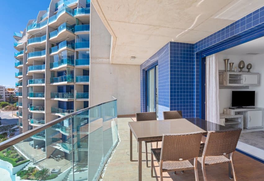 2 Zimmer Strandapartment zu verkaufen in Orihuela Costa mit Pool - 420.000 € (Ref: 9528592)