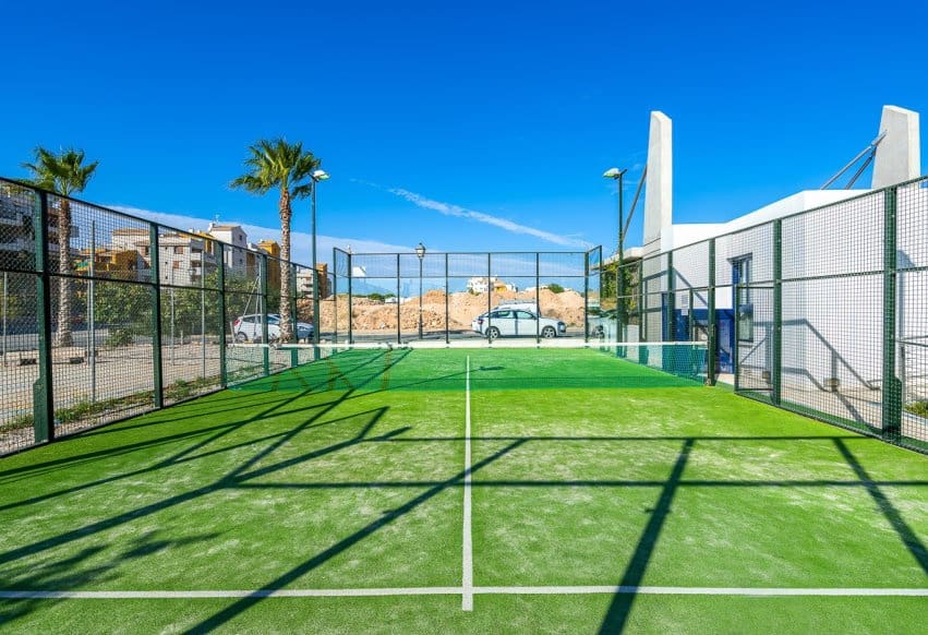 2 Zimmer Strandapartment zu verkaufen in Orihuela Costa mit Pool - 420.000 € (Ref: 9528592)