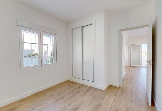 2 soveværelse Bungalow til salg i Villamartin, Orihuela - € 199.000 (Ref: 9564182)