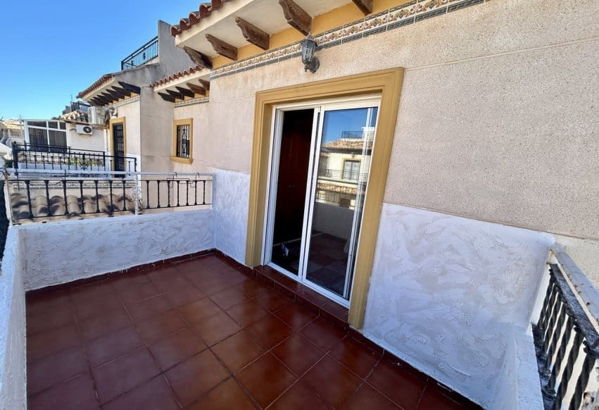 2 bedroom Apartment for sale in Cabo Roig with pool - € 240,000 (Ref: 9588156)