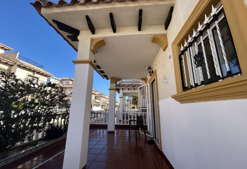 2 bedroom Apartment for sale in Cabo Roig with pool - € 240,000 (Ref: 9588156)