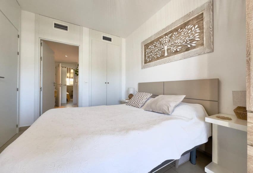 Apartamento de 2 habitaciones en Playa Flamenca en venta con piscina - 249.000 € (Ref: 9609979)