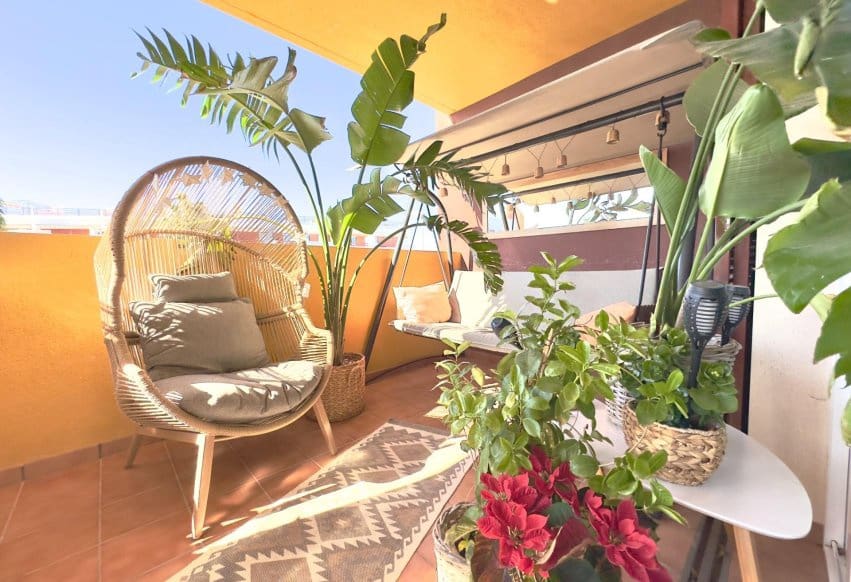 Apartamento de 2 habitaciones en Playa Flamenca en venta con piscina - 249.000 € (Ref: 9609979)