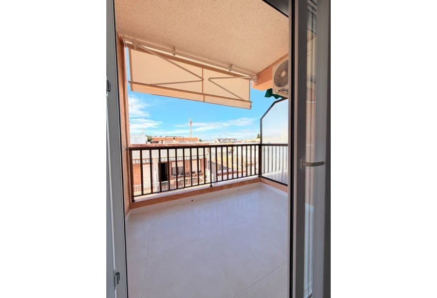 2 bedroom Beach Apartment for sale in Torre de la Horadada - € 189,900 (Ref: 9632792)