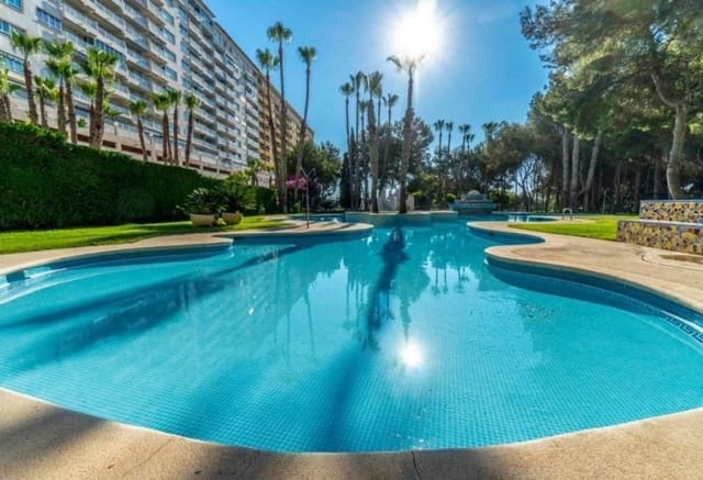 Apartamento de 3 habitaciones en Dehesa de Campoamor, Orihuela en venta con piscina - 239.999 € (Ref: 9665178)