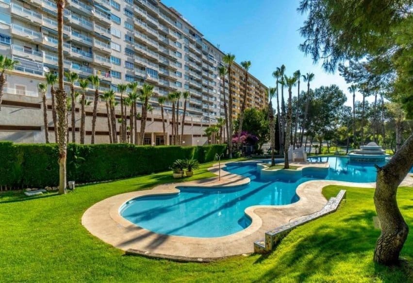 3 slaapkamer Appartement te koop in Orihuela Costa met zwembad - € 215.000 (Ref: 9665178)