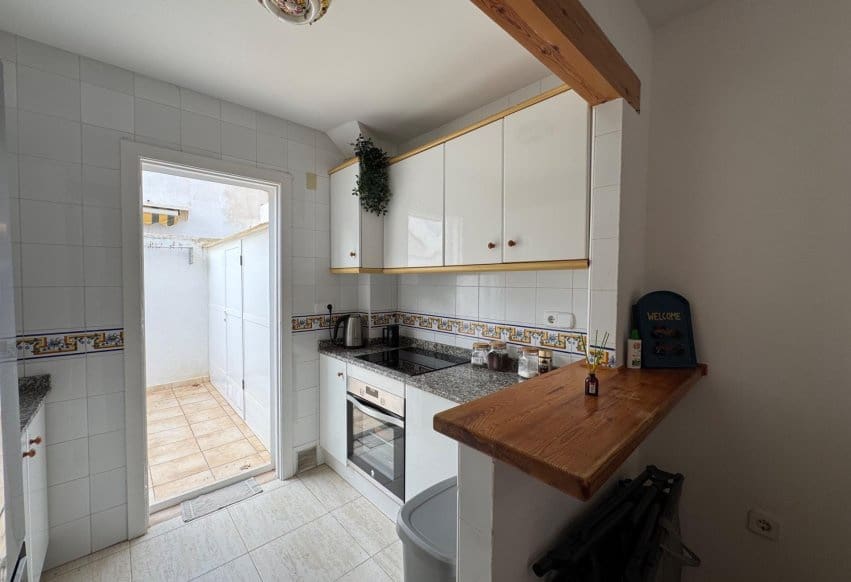 3 slaapkamer Villa te koop in Torre de la Horadada met zwembad - € 245.000 (Ref: 9665305)