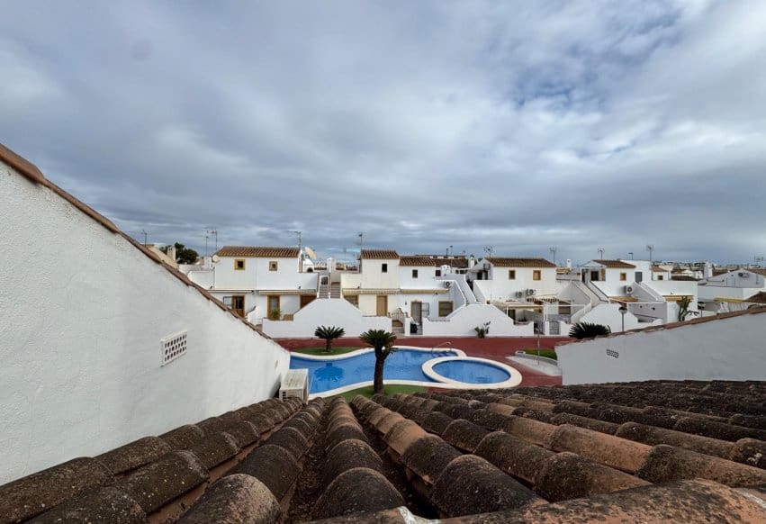 3 slaapkamer Villa te koop in Torre de la Horadada met zwembad - € 245.000 (Ref: 9665305)