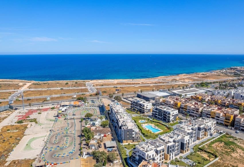 3 bedroom Apartment for sale in Playa Flamenca with pool - € 589,900 (Ref: 9665307)