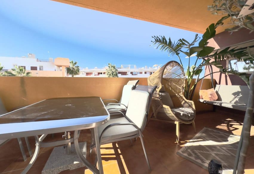 2 slaapkamer Appartement te koop in Playa Flamenca met zwembad - € 249.000 (Ref: 9665308)