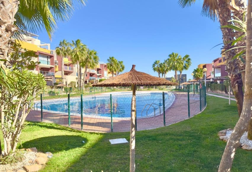 2 slaapkamer Appartement te koop in Playa Flamenca met zwembad - € 249.000 (Ref: 9665308)