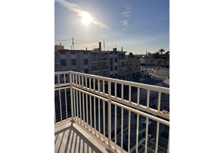 Apartamento Playa de 2 habitaciones en Torre de la Horadada en venta - 165.000 € (Ref: 9671264)