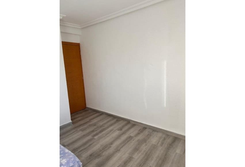 Apartamento Playa de 2 habitaciones en Torre de la Horadada en venta - 165.000 € (Ref: 9671264)