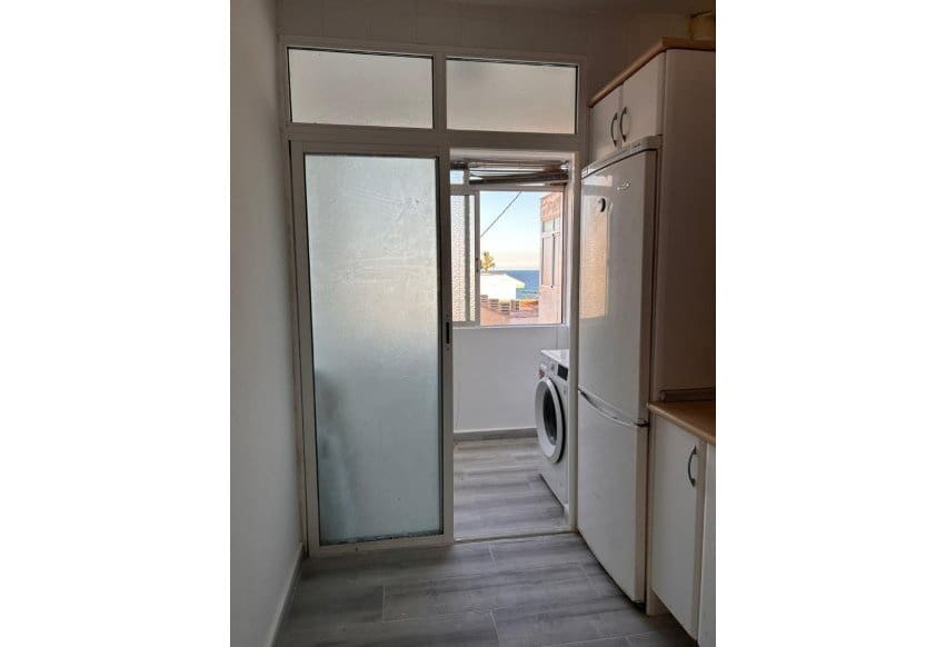 Apartamento Playa de 2 habitaciones en Torre de la Horadada en venta - 165.000 € (Ref: 9671264)