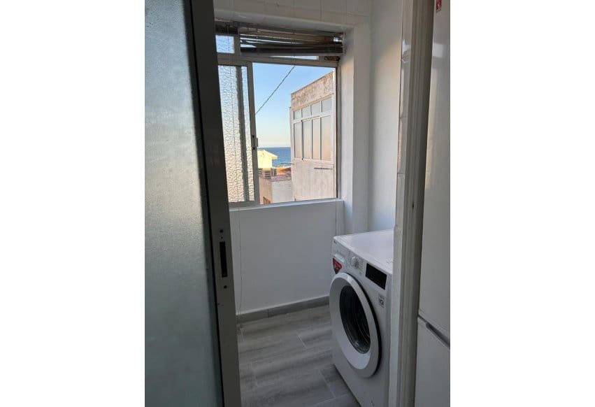 Apartamento Playa de 2 habitaciones en Torre de la Horadada en venta - 165.000 € (Ref: 9671264)