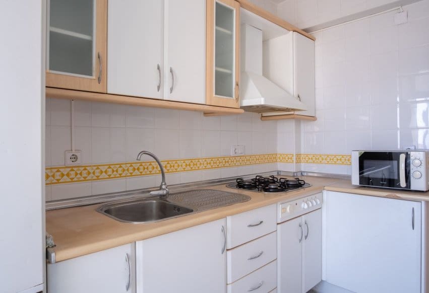 2 bedroom Beach Apartment for sale in Torre de la Horadada - € 165,000 (Ref: 9671264)