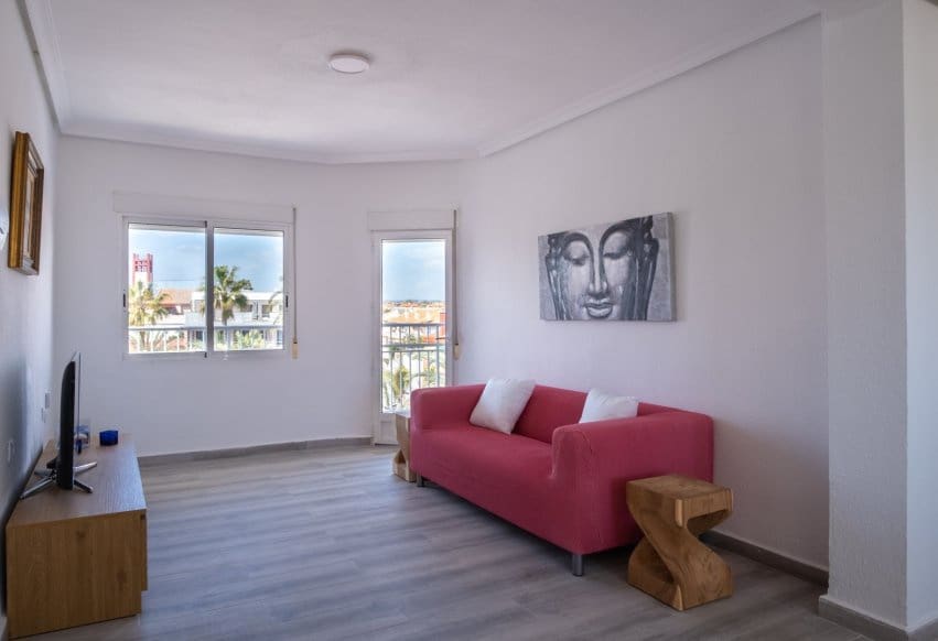 2 bedroom Beach Apartment for sale in Torre de la Horadada - € 165,000 (Ref: 9671264)