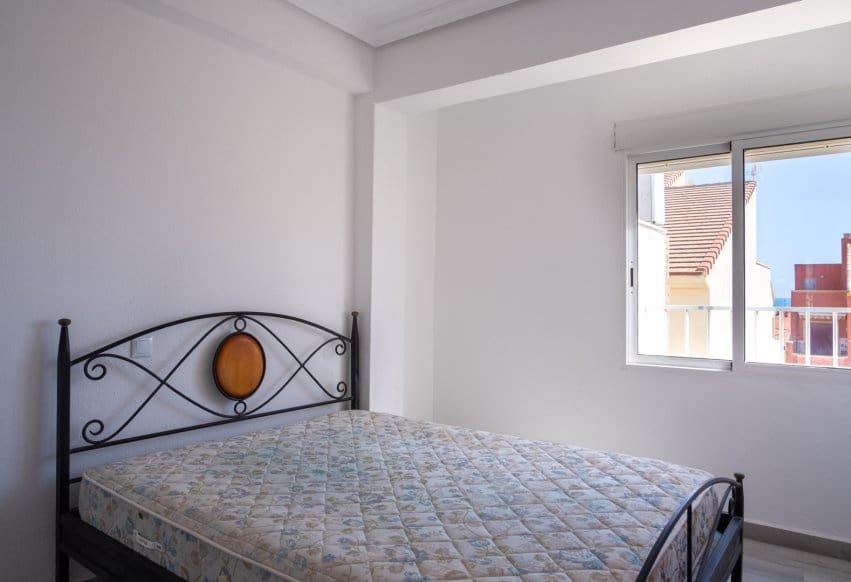 2 bedroom Beach Apartment for sale in Torre de la Horadada - € 165,000 (Ref: 9671264)