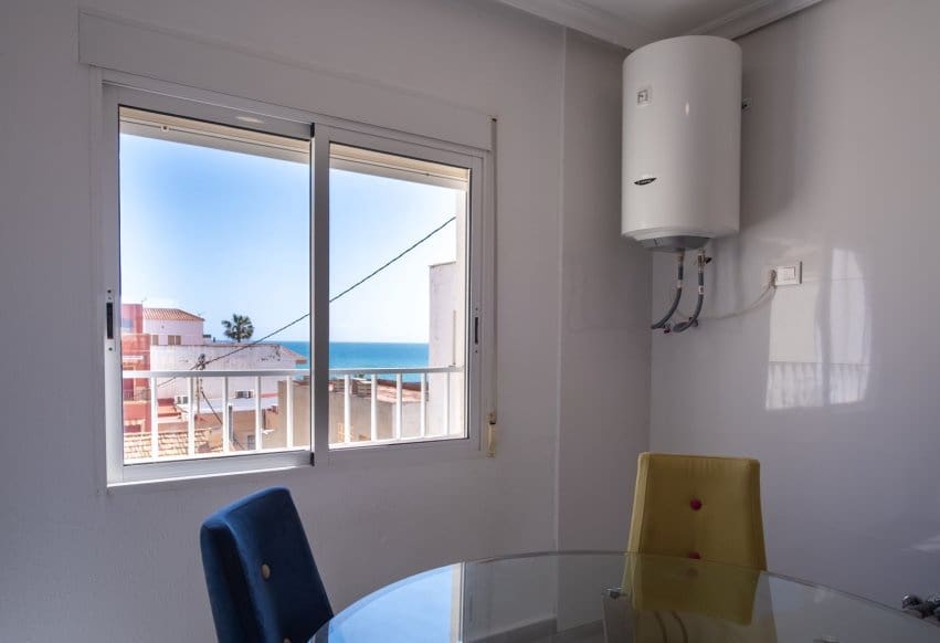 2 bedroom Beach Apartment for sale in Torre de la Horadada - € 165,000 (Ref: 9671264)