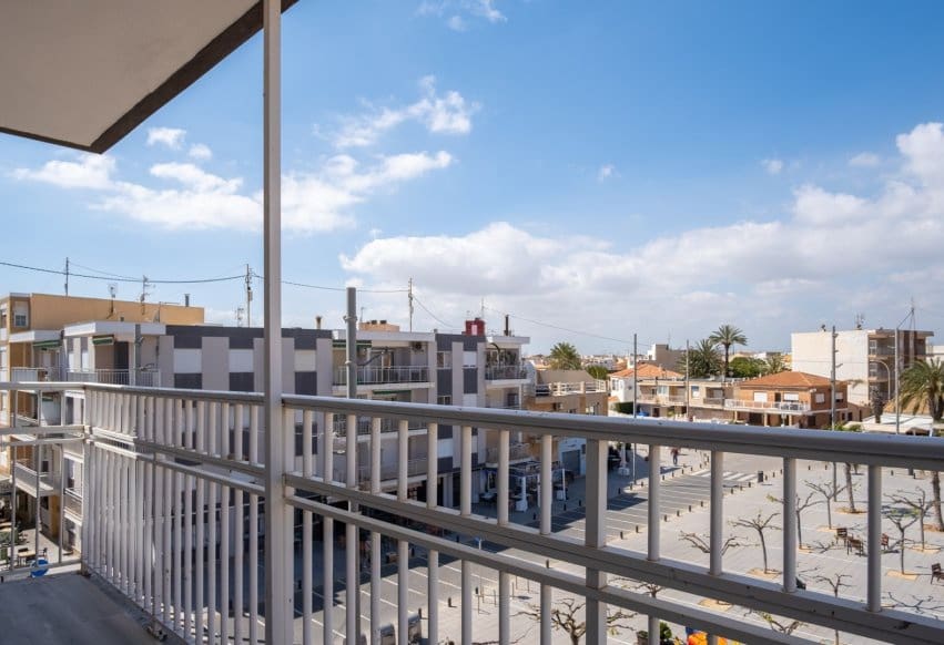 2 bedroom Beach Apartment for sale in Torre de la Horadada - € 165,000 (Ref: 9671264)