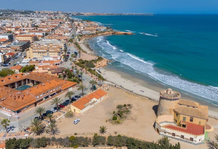 2 bedroom Beach Apartment for sale in Torre de la Horadada - € 165,000 (Ref: 9671264)