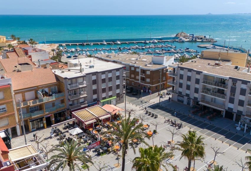 2 bedroom Beach Apartment for sale in Torre de la Horadada - € 165,000 (Ref: 9671264)