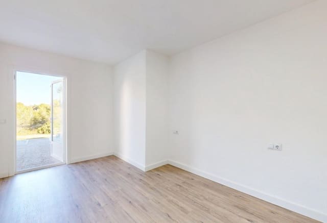 Bungalow de 2 habitaciones en Villamartin, Orihuela en venta - 225.000 € (Ref: 9707962)