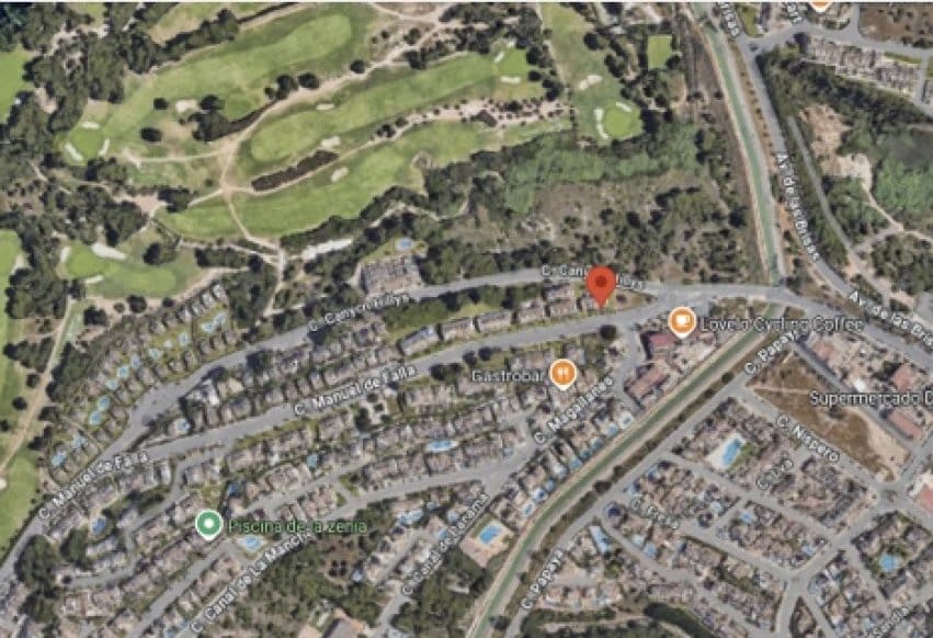 Bungalow de 2 habitaciones en Villamartin en venta - 225.000 € (Ref: 9707962)