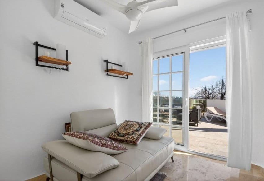 4 soveværelse Villa til salg i Las Ramblas Golf med swimmingpool - € 498.999 (Ref: 9709096)