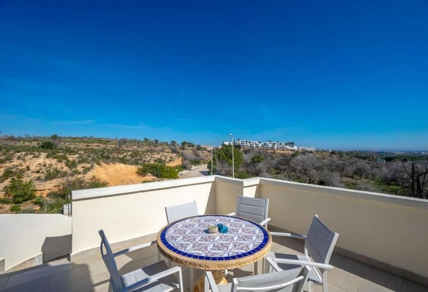 4 soveværelse Villa til salg i Las Ramblas Golf med swimmingpool - € 498.999 (Ref: 9709096)
