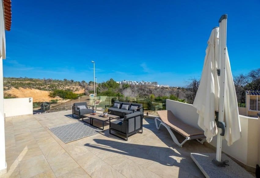 4 soveværelse Villa til salg i Las Ramblas Golf med swimmingpool - € 498.999 (Ref: 9709096)