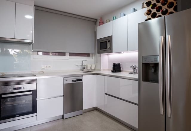 2 makuuhuone Huoneisto myytävänä paikassa Punta Prima, Orihuela - 295 000 € (Ref: 9736164)