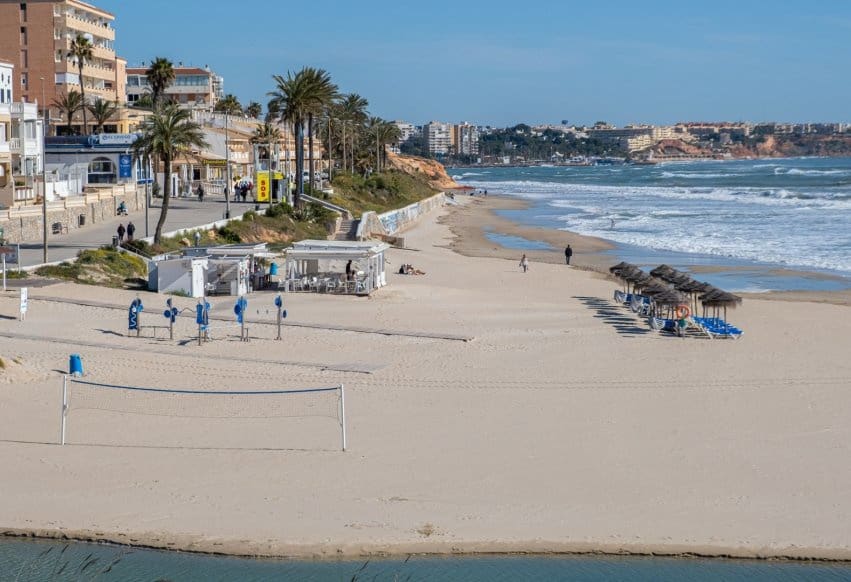 2 chambre Bungalow à vendre à Pilar de la Horadada avec piscine - 290 000 € (Ref: 9753609)