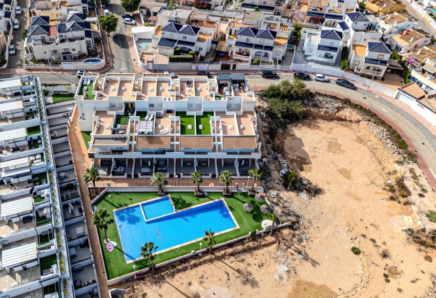3 soveværelse Lejlighed til salg i Torrevieja - € 315.000 (Ref: 9769957)
