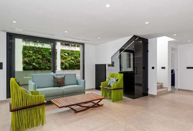 4 slaapkamer Villa te koop in El Campello - € 1.390.000 (Ref: 9769959)