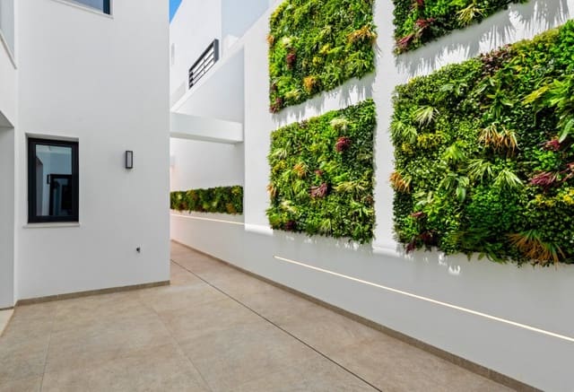 4 slaapkamer Villa te koop in El Campello - € 1.390.000 (Ref: 9769959)