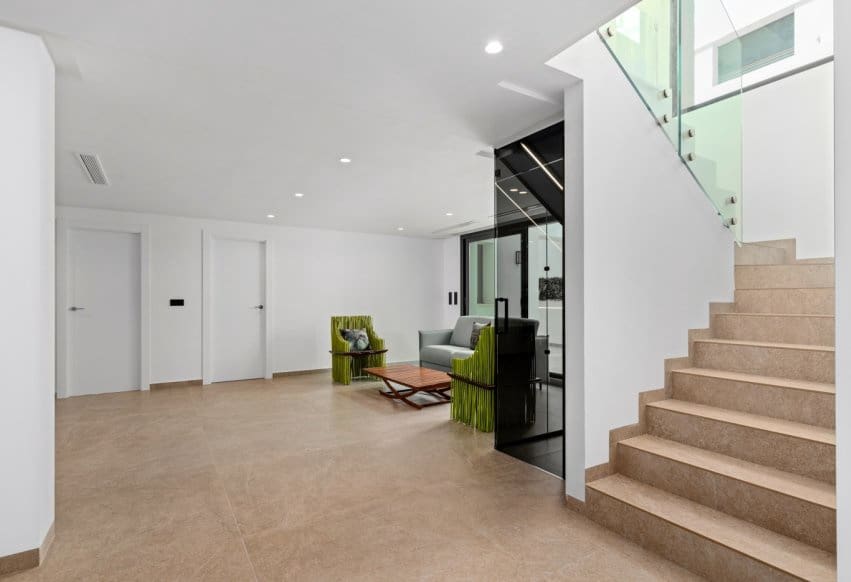 4 bedroom Villa for sale in El Campello - € 1,390,000 (Ref: 9769959)