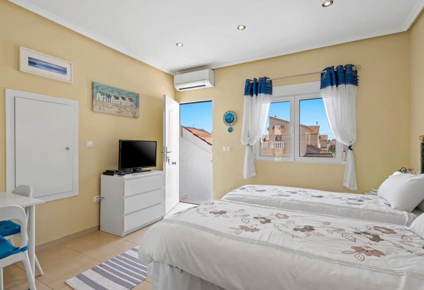 3 soveværelse Villa til salg i Rojales - € 495.000 (Ref: 9769962)