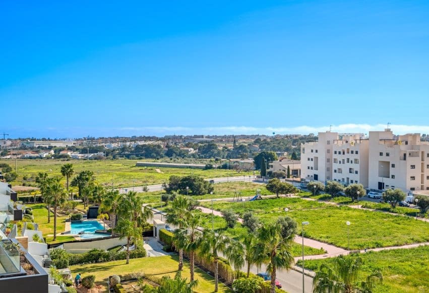 3 quarto Penthouse para venda em Villamartin - 639 000 € (Ref: 9769964)