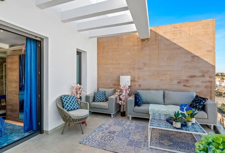 3 quarto Penthouse para venda em Villamartin - 639 000 € (Ref: 9769964)