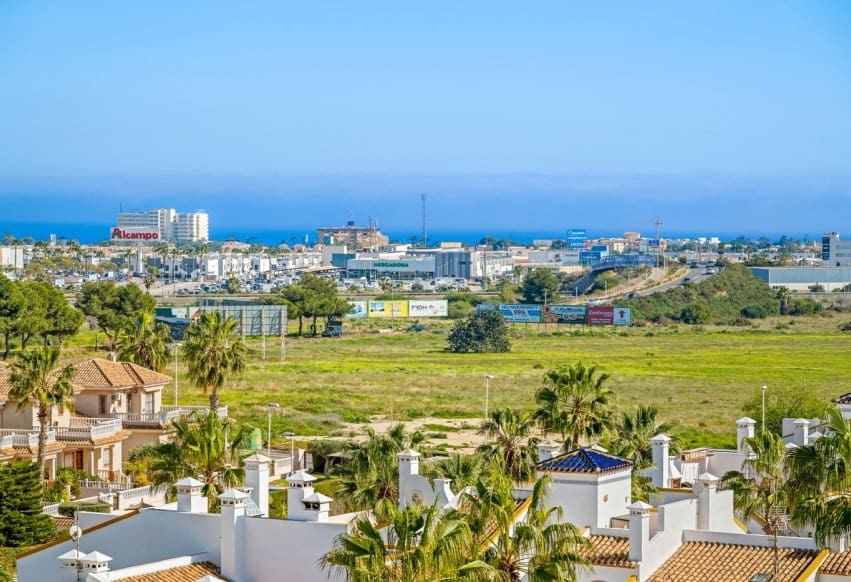 3 quarto Penthouse para venda em Villamartin - 639 000 € (Ref: 9769964)