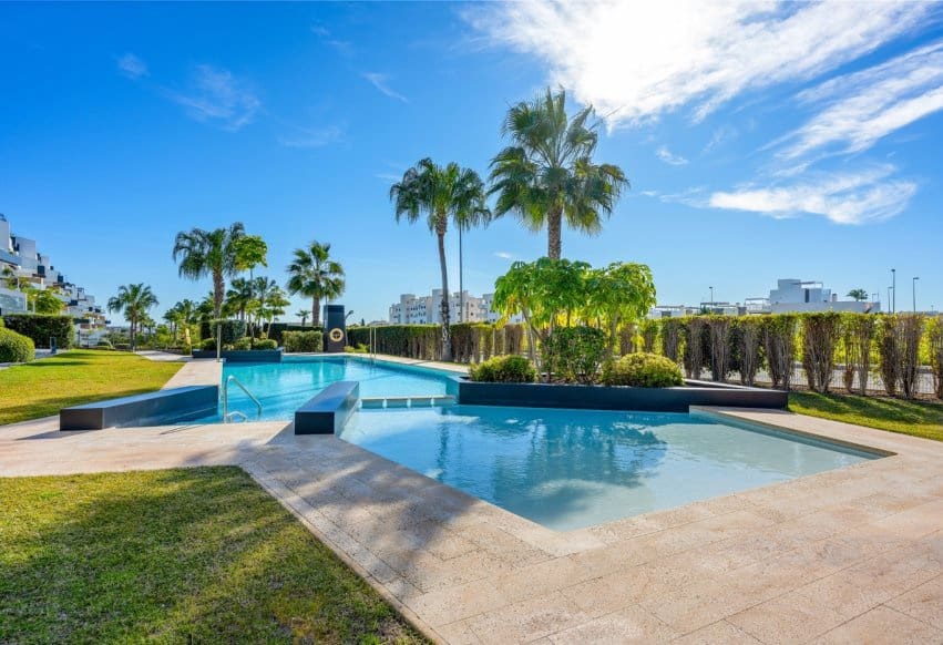 3 quarto Penthouse para venda em Villamartin - 639 000 € (Ref: 9769964)