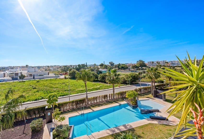 3 quarto Penthouse para venda em Villamartin - 639 000 € (Ref: 9769964)