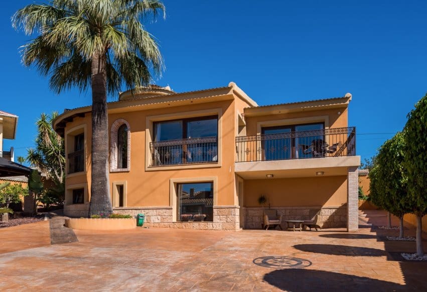 4 bedroom Villa for sale in Rojales - € 895,000 (Ref: 9769965)