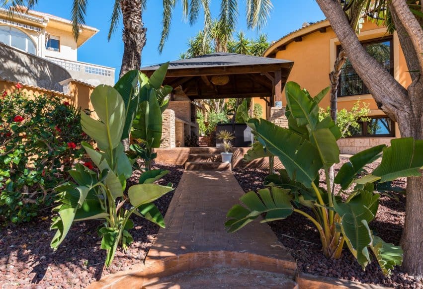 4 bedroom Villa for sale in Rojales - € 895,000 (Ref: 9769965)