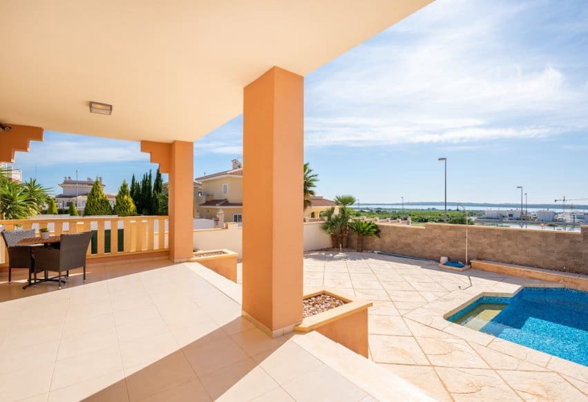 4 sovrum Villa till salu i Rojales - 520 000 € (Ref: 9769969)